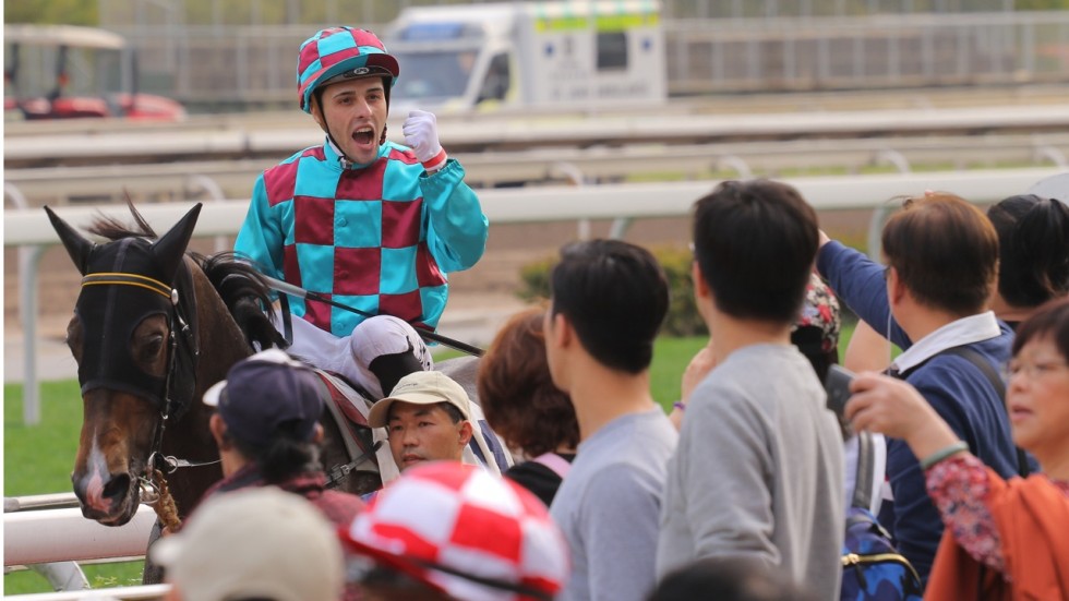ENERGETIC CLASSGlobetrotter gelding returns to scale with Leonardo Salles at Sha Tin